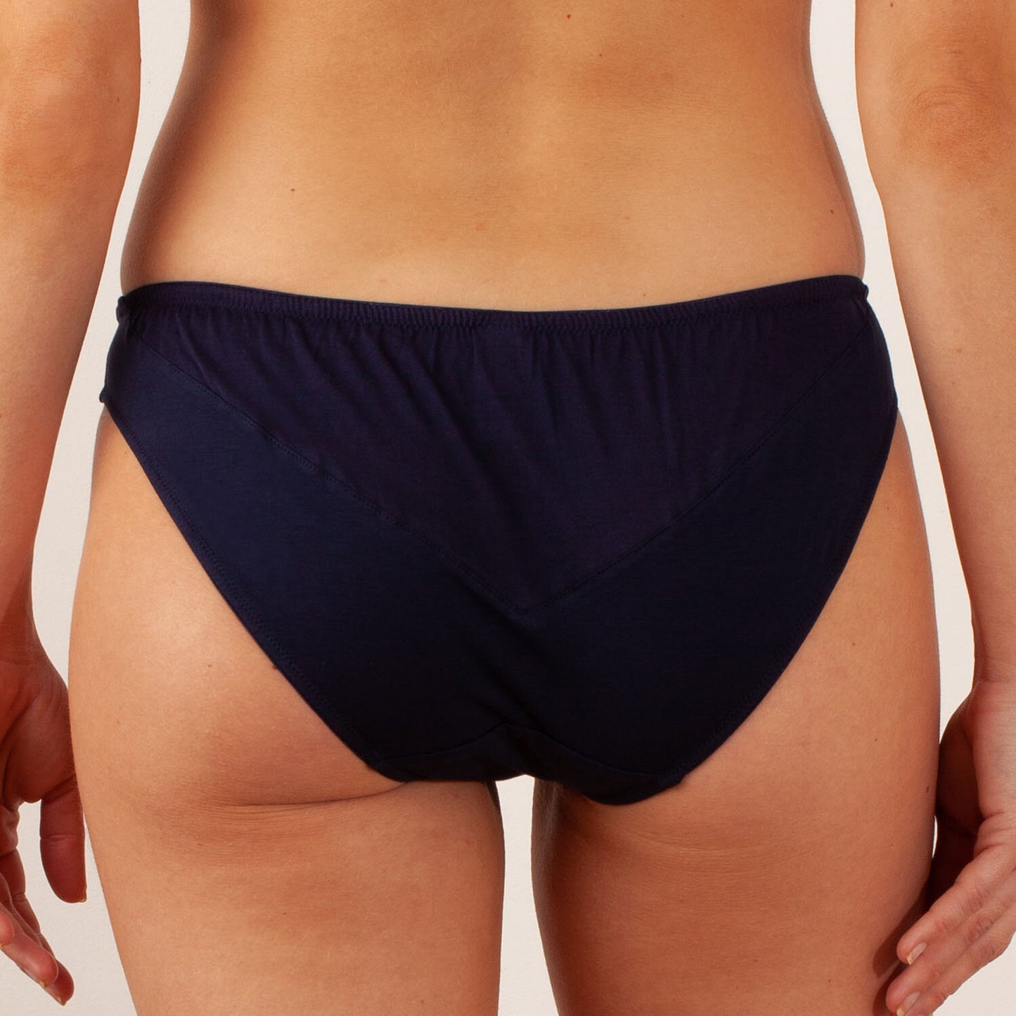 ANGLED BRIEF, SUPIMA COTTON JERSEY/COTTON POPLIN, NAVY, 21-23-143